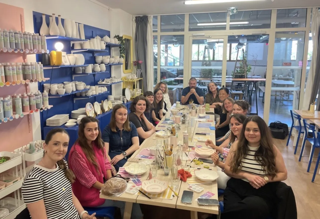 Team building à Brest : un atelier céramique pour souder vos équipes